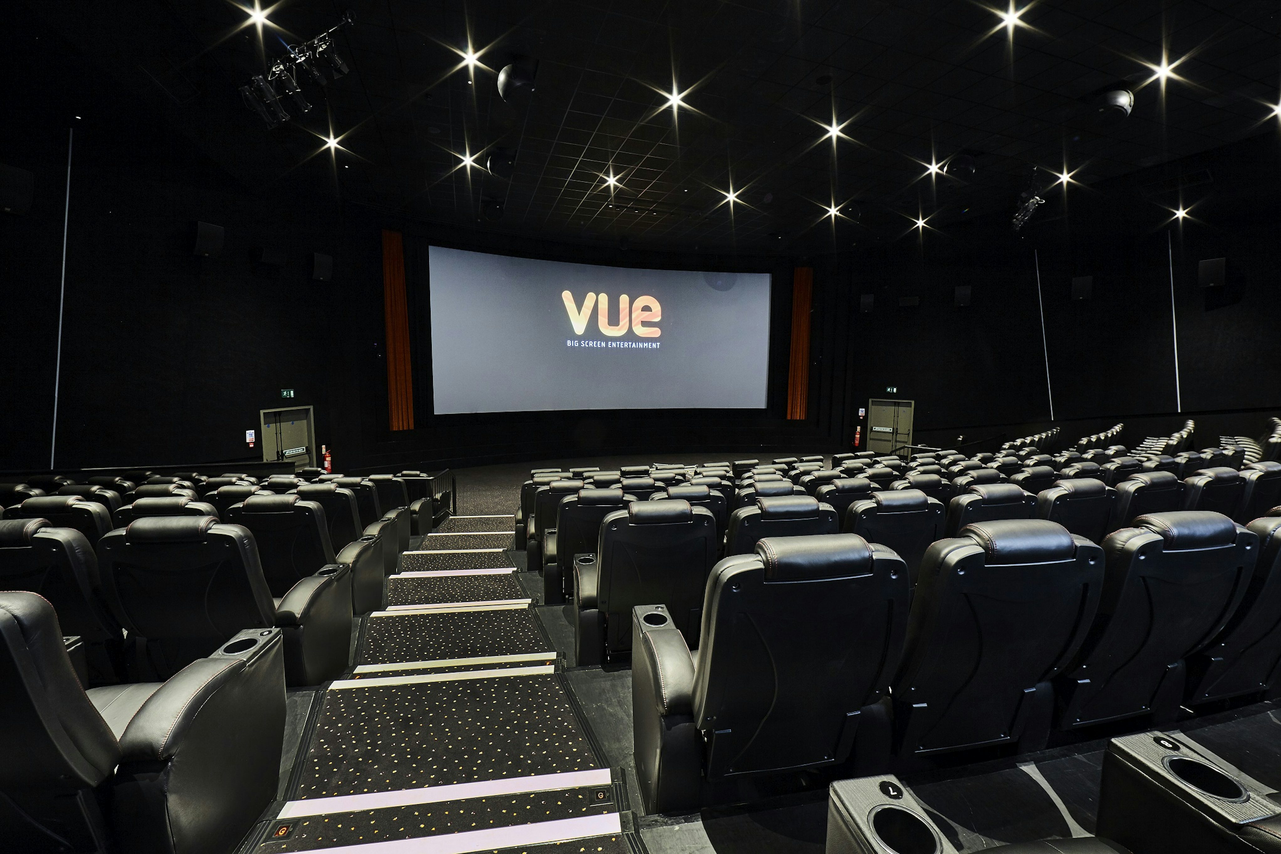 Hire IMAX Screen, Vue Cinema Cheshire Oaks, Ellesmere Port • HeadBox Hire IMAX Screen, Vue Cinema Cheshire Oaks, Ellesmere Port • HeadBox